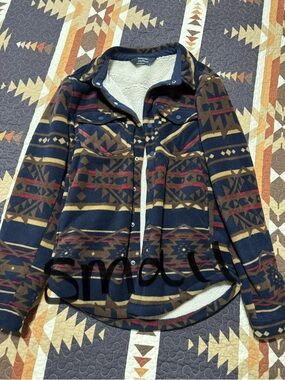 Women's Navajo Pattern Sherpa-Lined Puffer Jacket - Navy/Tan/Red